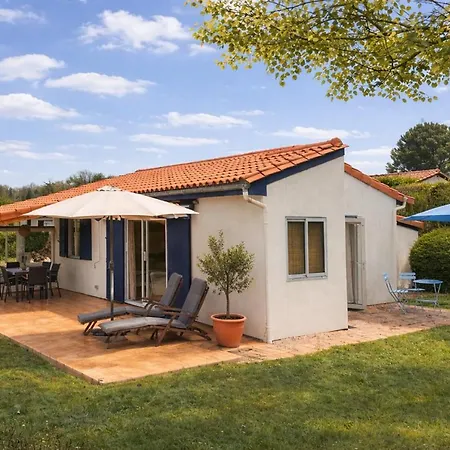 In De Groene Heuvels De Charente Voorzien 3 Slaapkamers En 2 Badkamers Prázdninový dům *