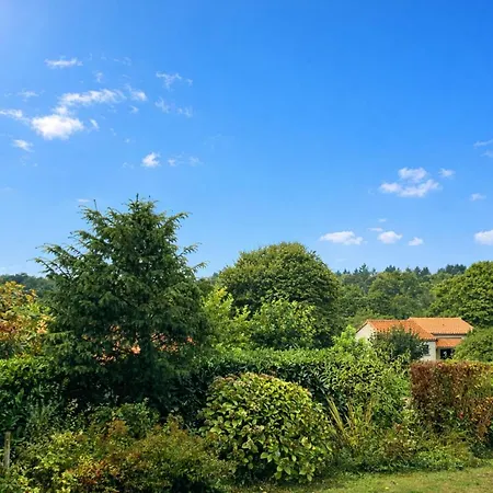 In De Groene Heuvels De Charente Voorzien 3 Slaapkamers En 2 Badkamers * Ecuras