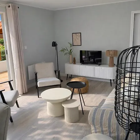 In De Groene Heuvels De Charente Voorzien 3 Slaapkamers En 2 Badkamers Prázdninový dům Ecuras