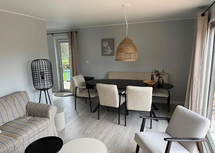 In De Groene Heuvels De Charente Voorzien 3 Slaapkamers En 2 Badkamers Ecuras