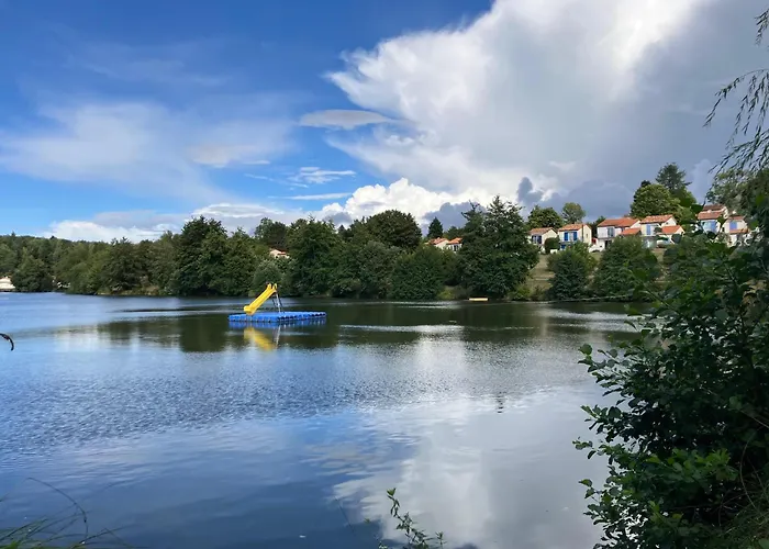 Ferienhaus In De Groene Heuvels De Charente Voorzien 3 Slaapkamers En 2 Badkamers Ecuras